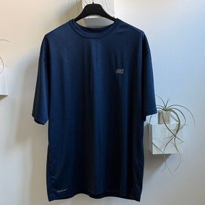 Nike Men's Dark Blue Short Sleeve Tee